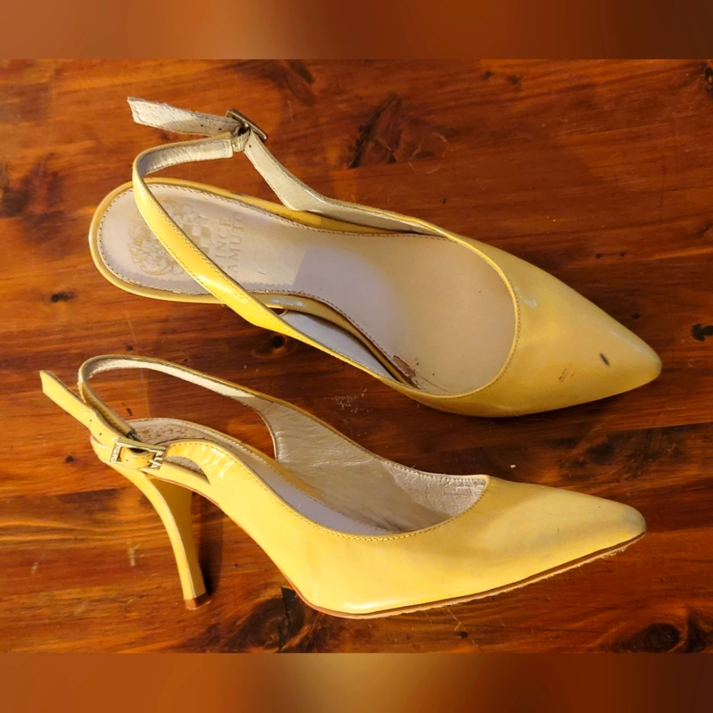 Vince Camuto Kitten heels